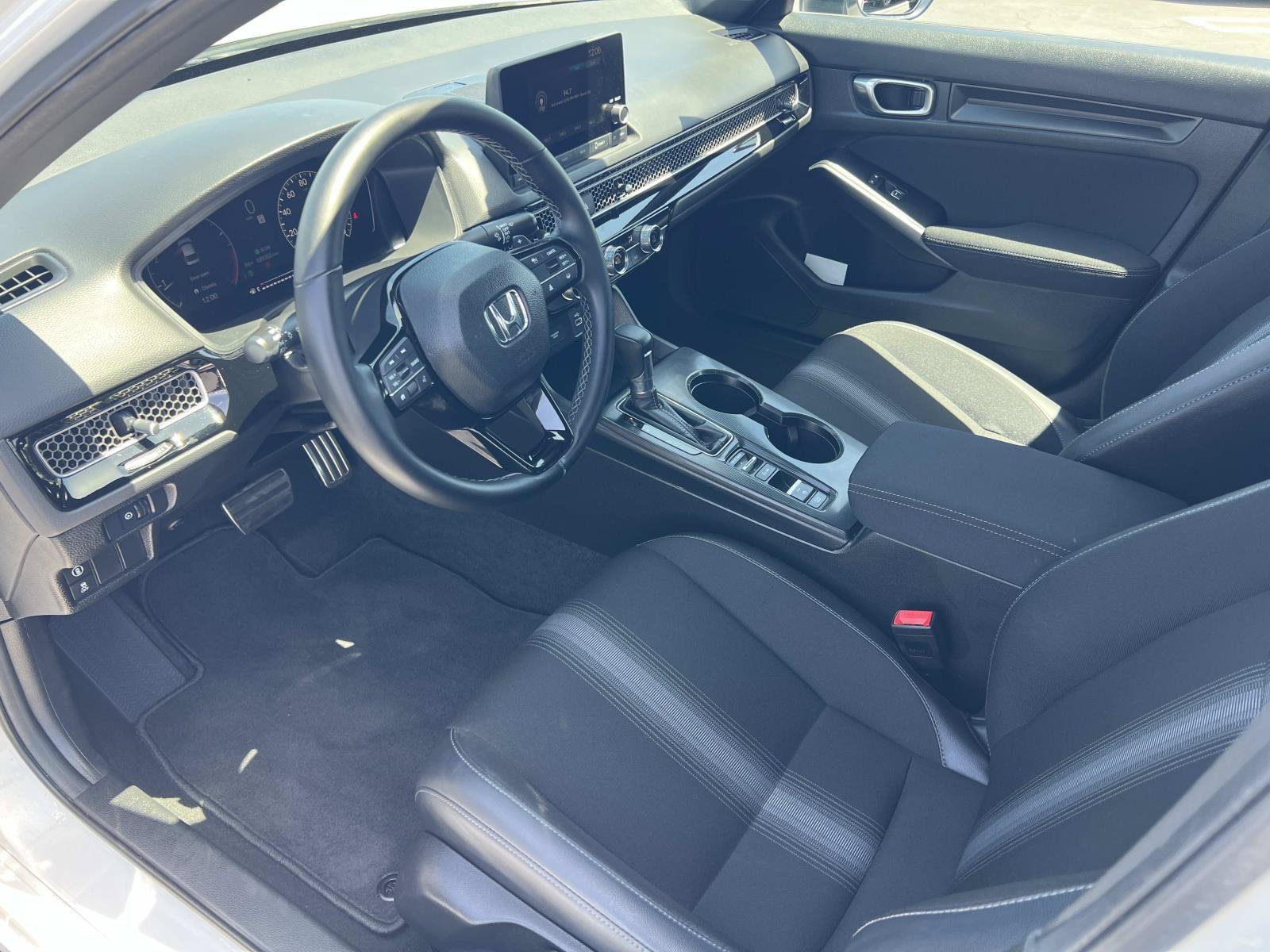 2024 Honda Civic Sport - Photo 33