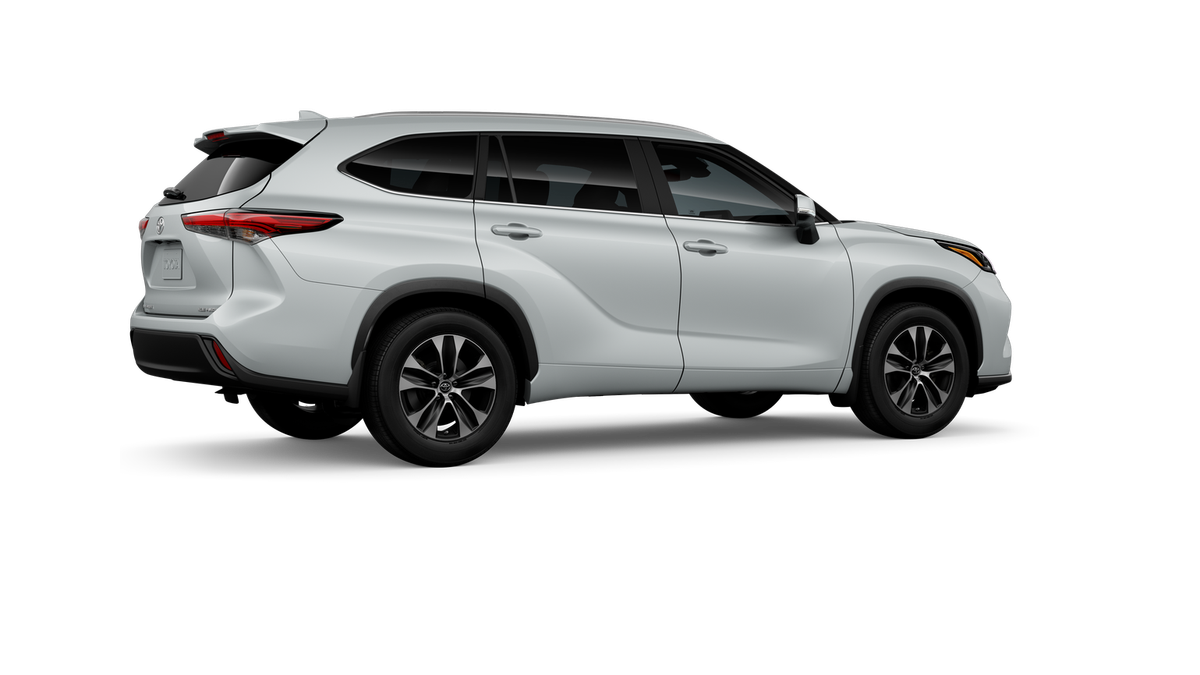 New 2026 Wind Chill Pearl Toyota XLE image 11