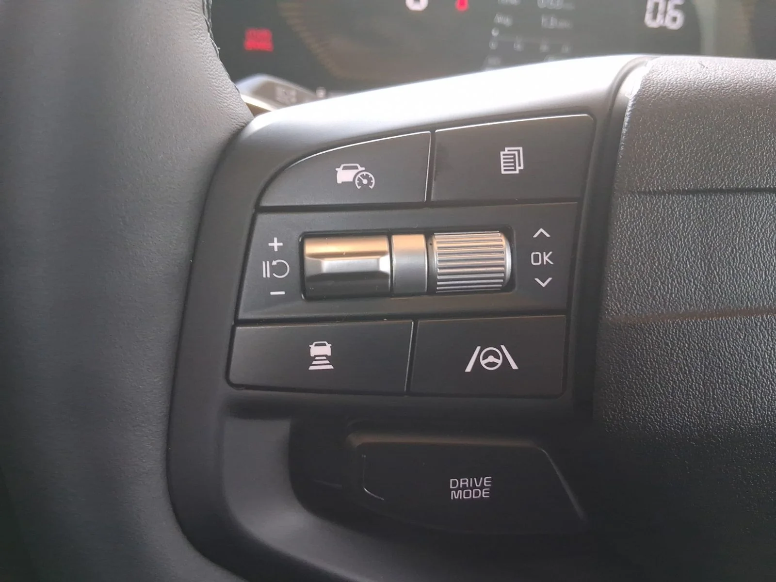 New 2026 White Kia LX image 12