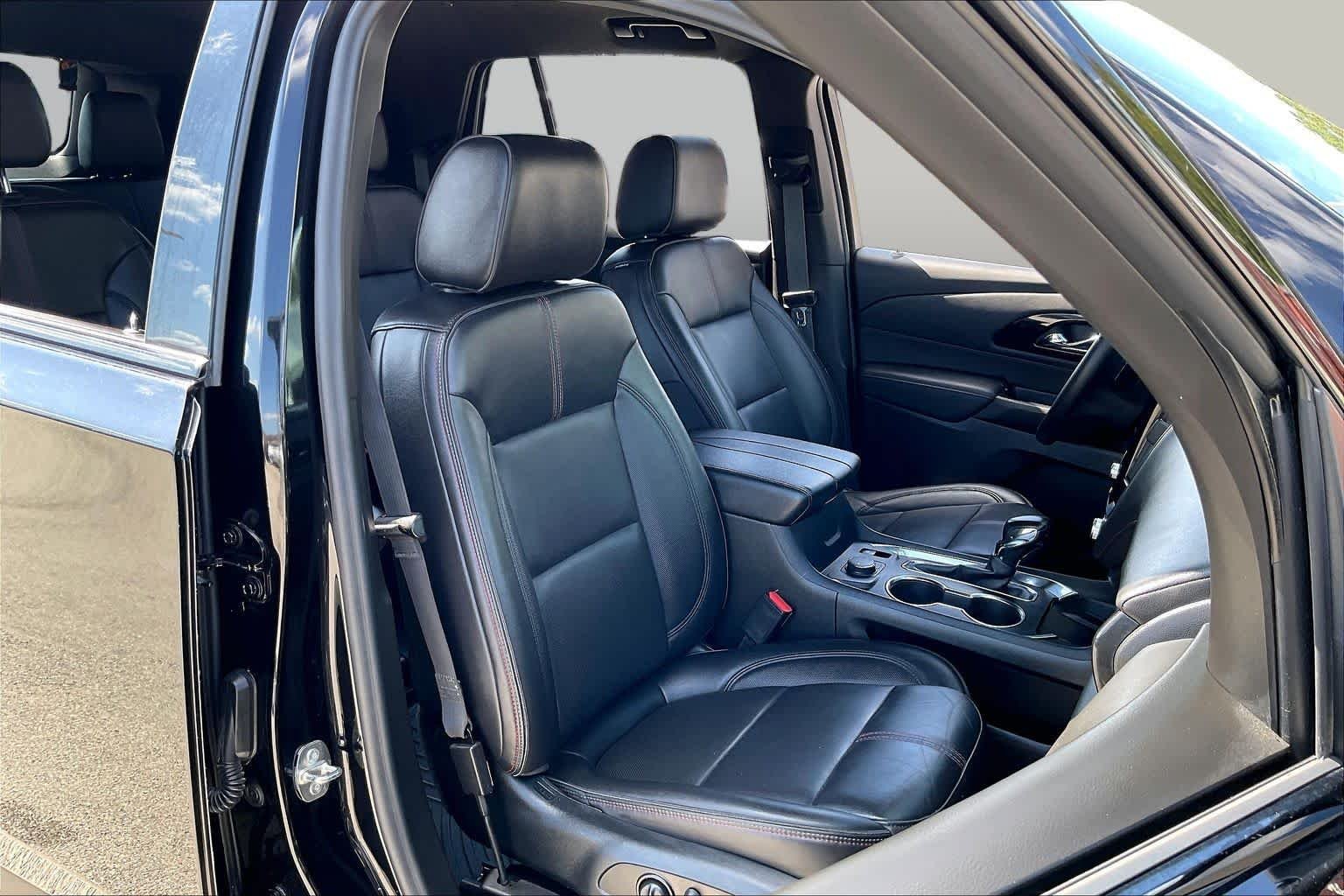 Used 2023 Mosaic Black Metallic Chevrolet RS image 9