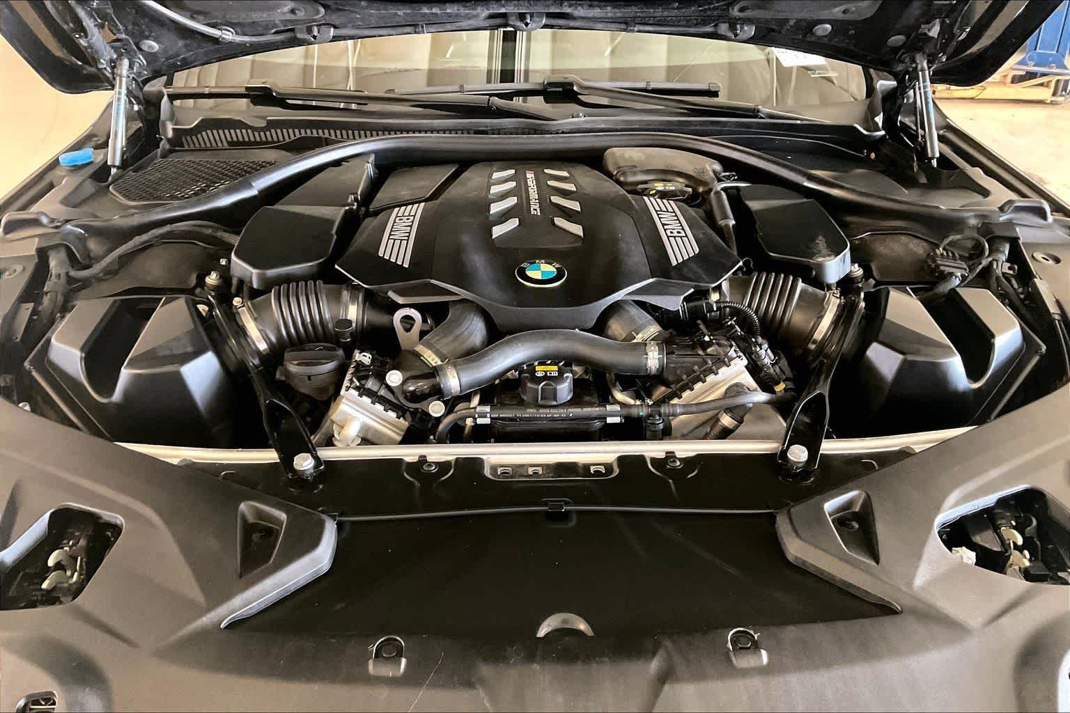 Used 2022 Carbon Black Metallic BMW M850i xDrive image 27