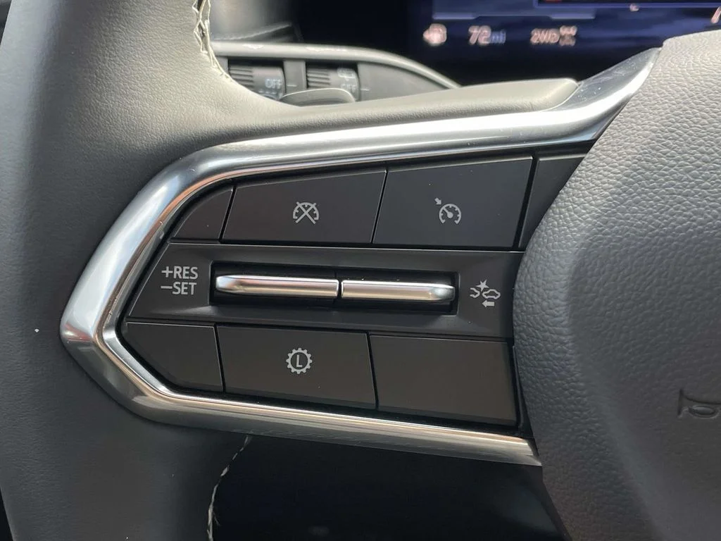 2025 Chevrolet Traverse Z71 - Photo 12