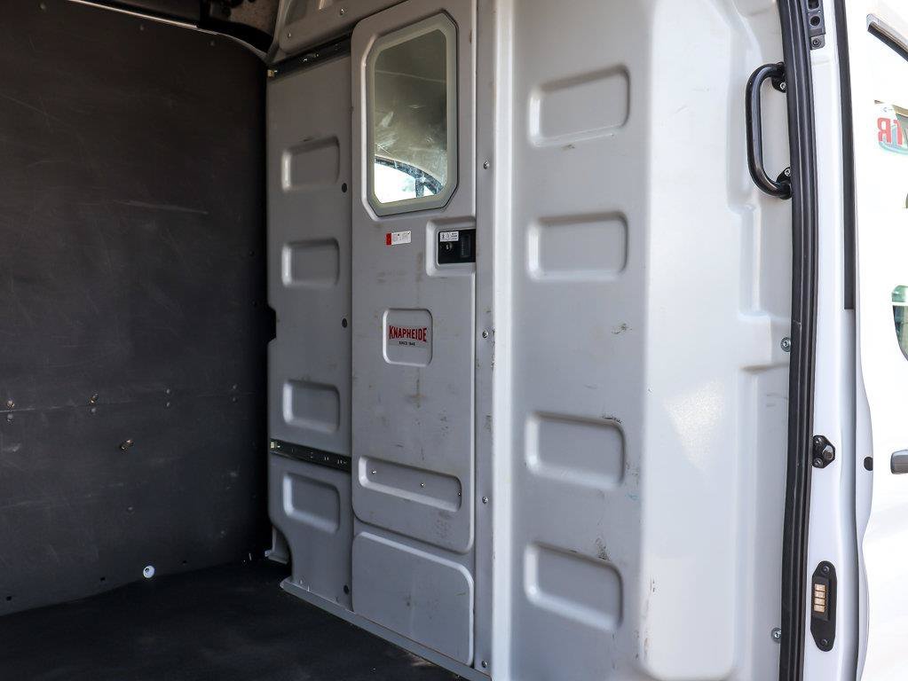 Used 2025 Oxford White Ford Base image 23