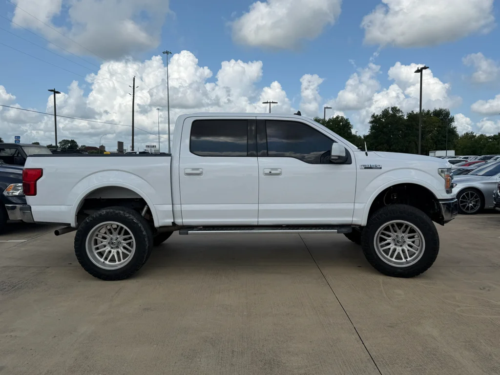 Used 2018 White Platinum Metallic Tri-Coat Ford LARIAT image 7