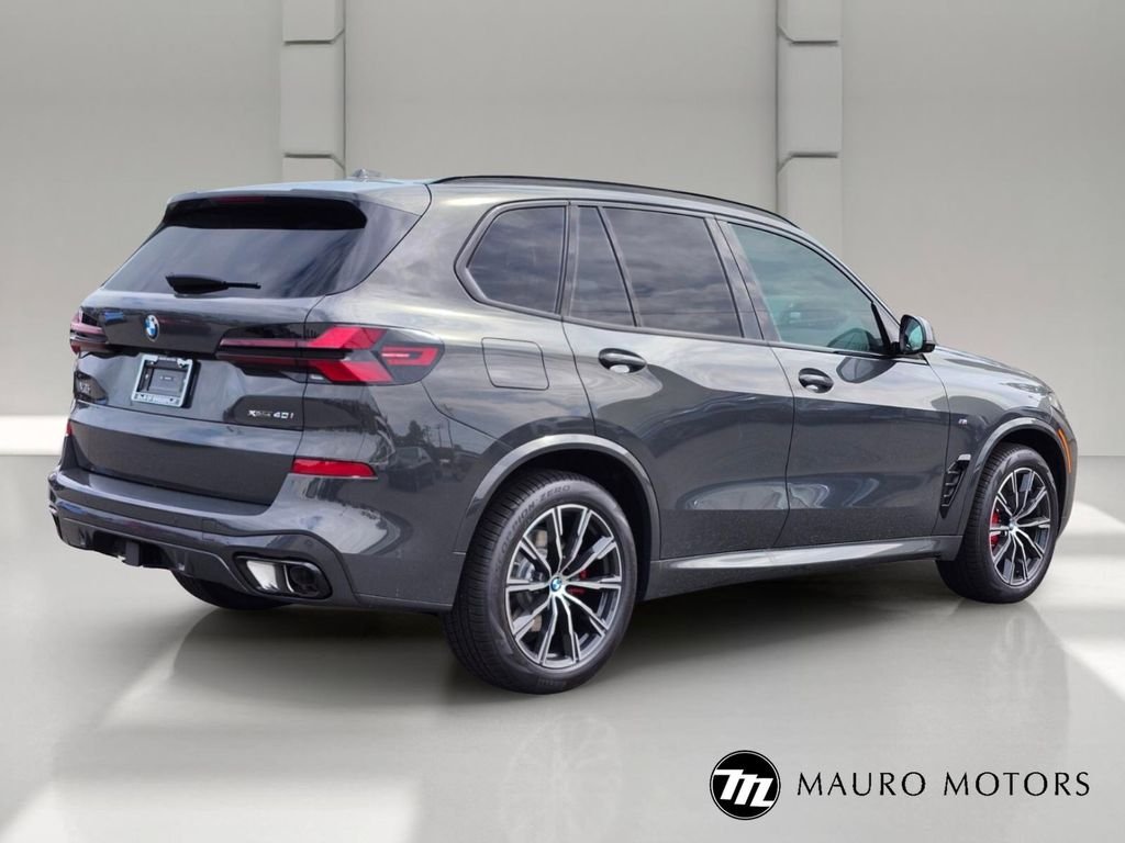 New 2026 Gray BMW xDrive40i image 3