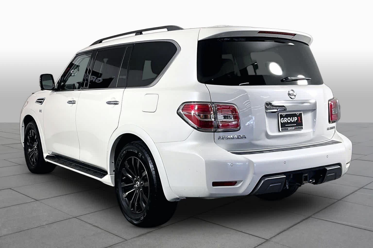 Used 2020 Pearl White Tricoat Nissan Platinum image 11