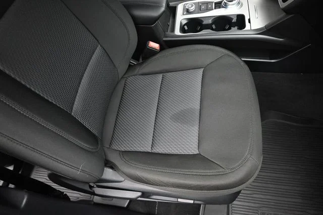 Used 2022 Gray Ford XLT image 32