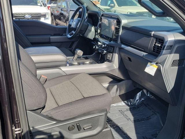 New 2026 Agate Black Metallic Ford XLT image 17