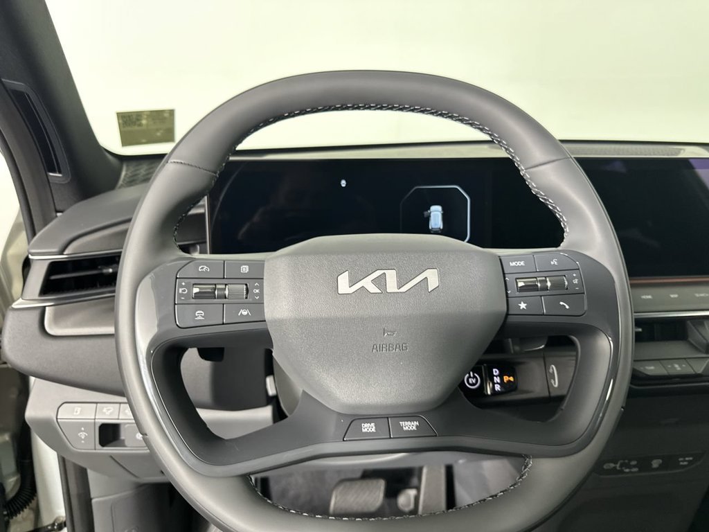 New 2026 Ivory Silver Kia Land AWD image 5