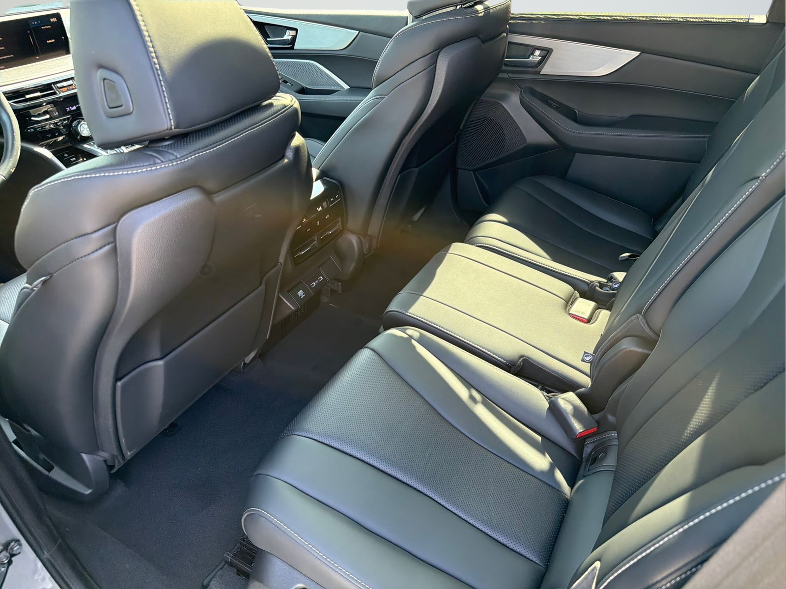 Used 2023 Liquid Carbon Metallic Acura Technology image 33
