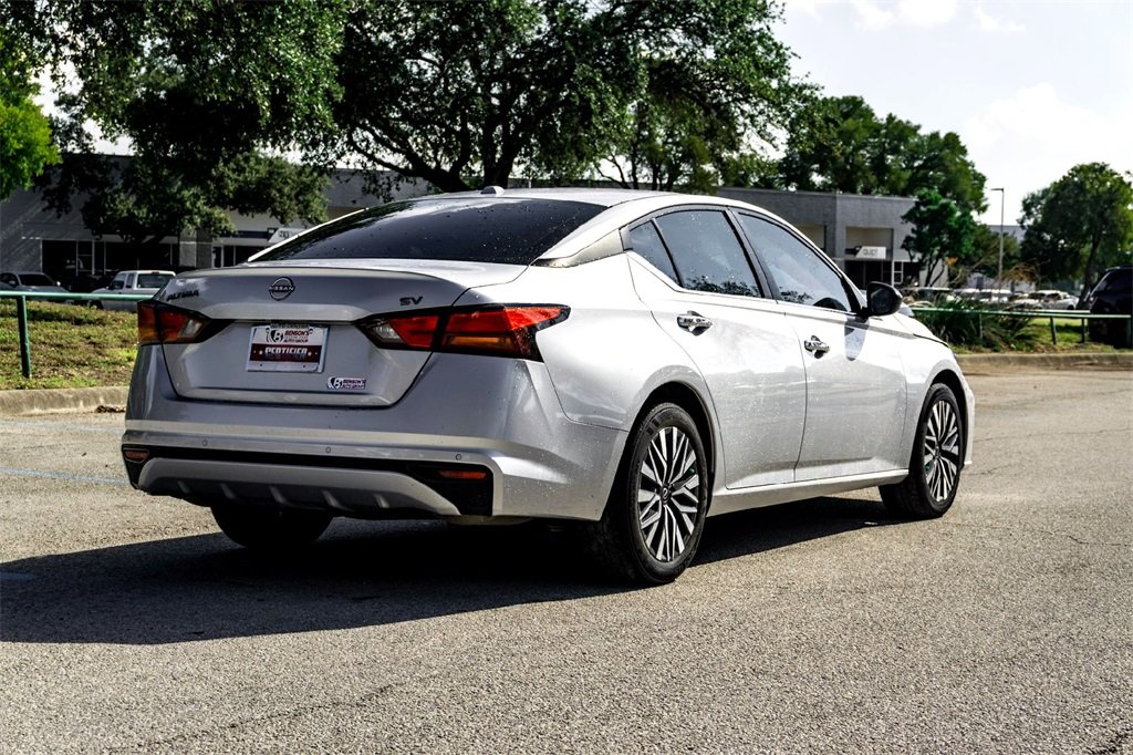 2024 Nissan Altima 2.5 SV photo 4
