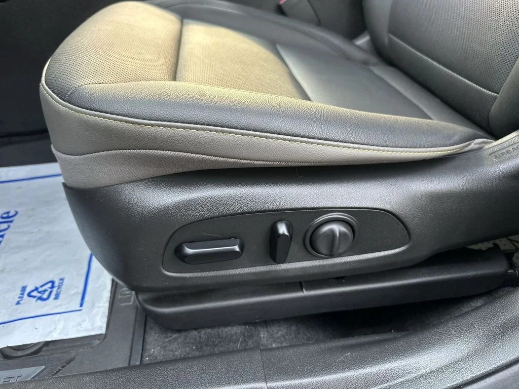 Used 2024 Gray Chevrolet ACTIV image 12