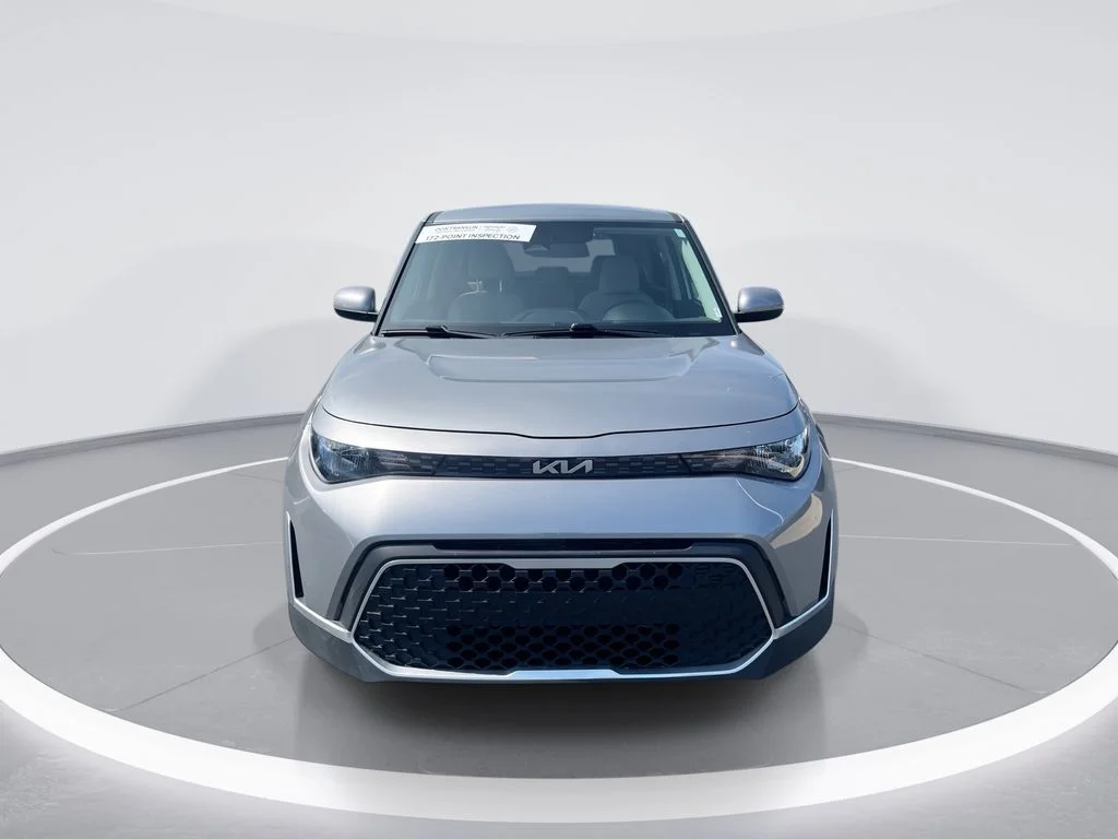 Used 2025 Gray Kia LX image 3