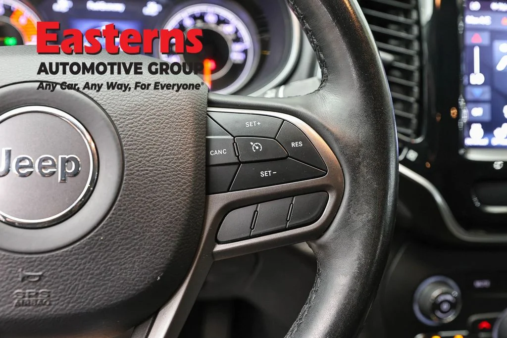 Used 2020 White Jeep Limited image 16
