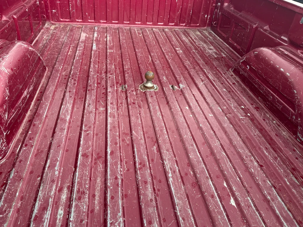 Used 2005 Maroon GMC SLT image 13