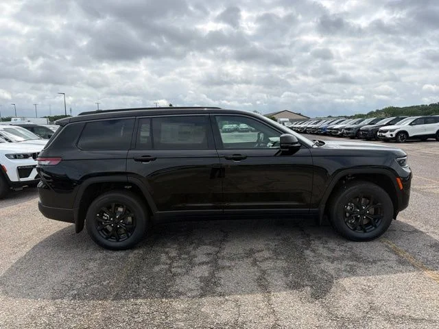 New 2026 Black Jeep Altitude image 2