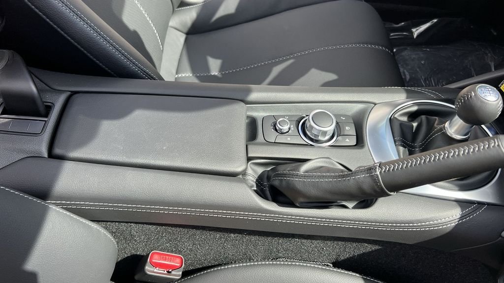 2025 Mazda MX-5 Miata RF Grand Touring - Photo 36