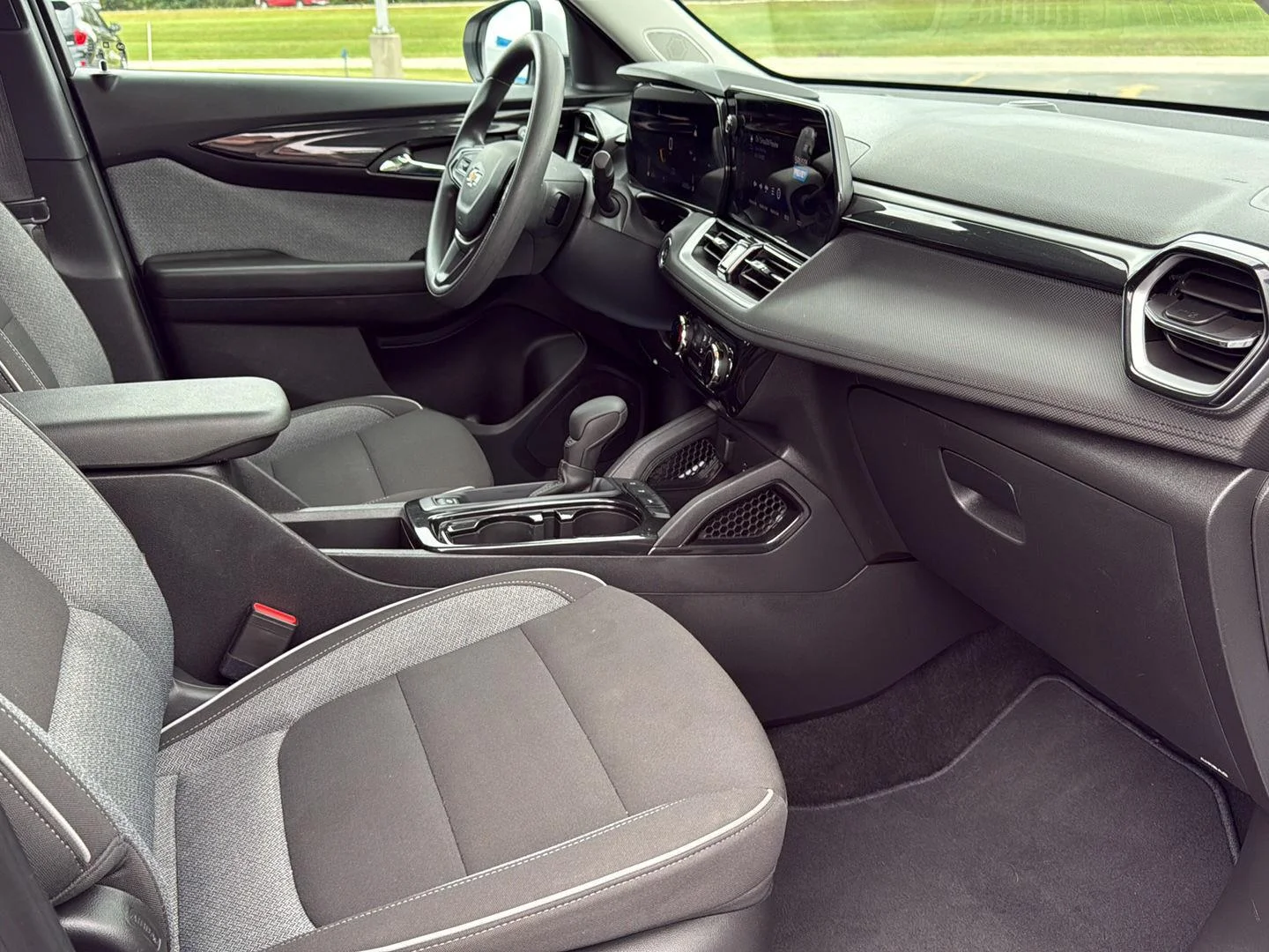 2025 Chevrolet Trailblazer LT - Photo 11