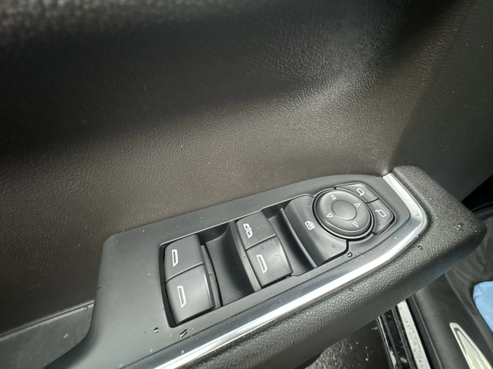 2023 Chevrolet Silverado 1500 RST - Photo 13