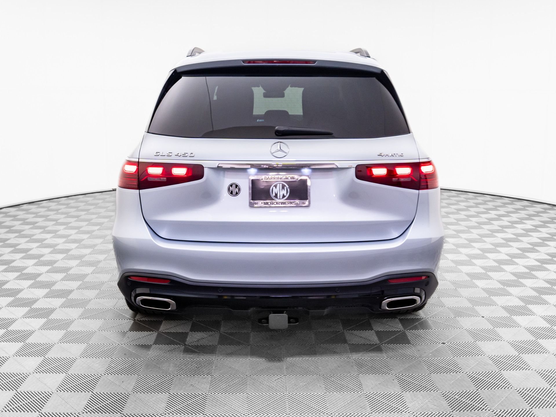 New 2026 Silver Mercedes-Benz GLS 450 image 4
