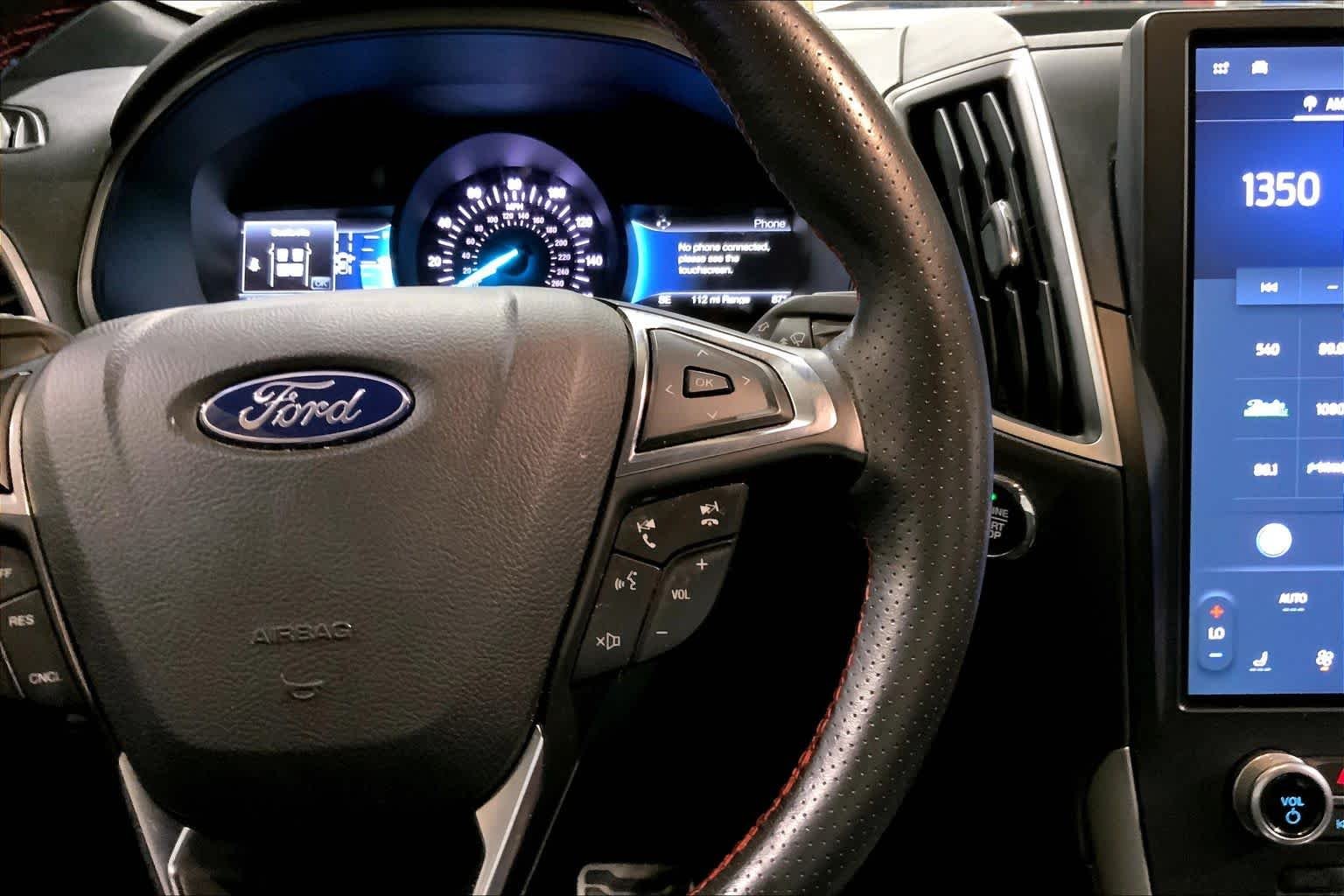 Used 2022 Agate Black Metallic Ford ST-Line image 25