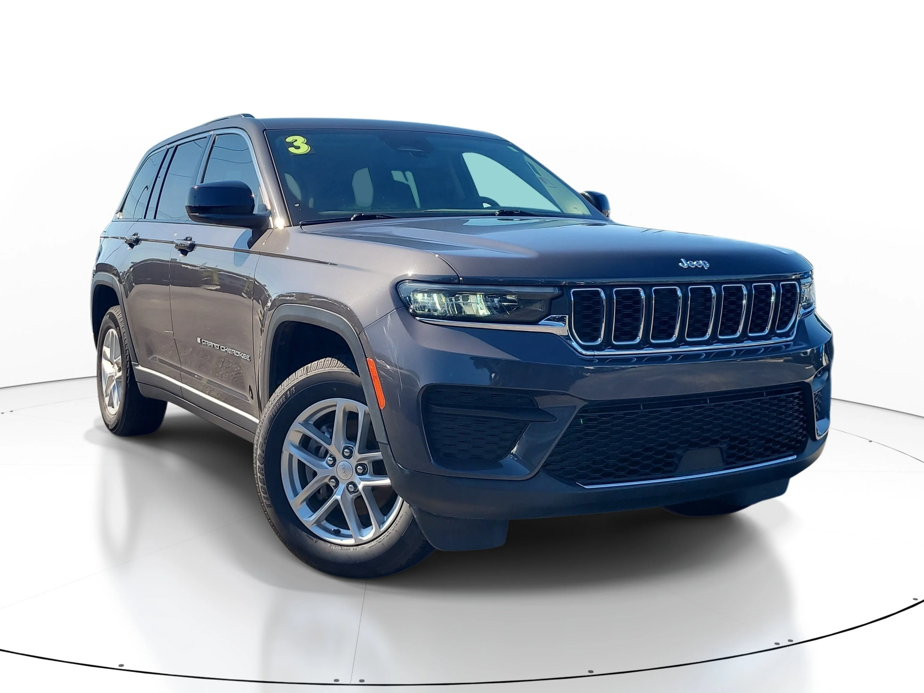 Used 2023 Baltic Gray Metallic Clearcoat Jeep Laredo image 1