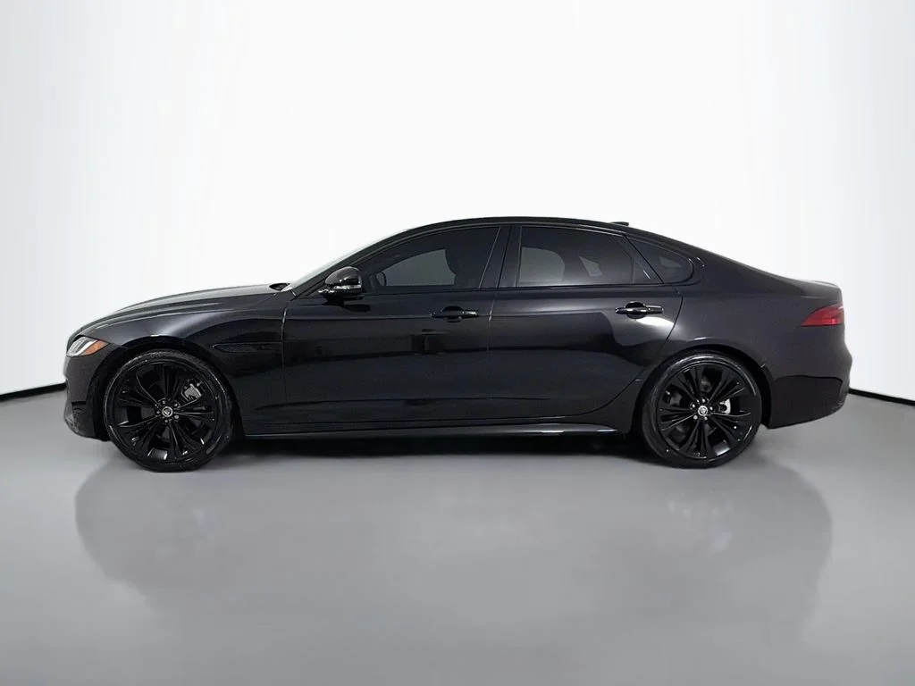 Certified Used 2024 Black Jaguar R-Dynamic SE image 8