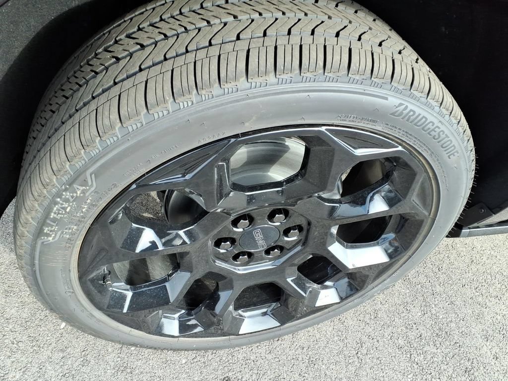 New 2026 Titanium Rush Metallic GMC Denali image 18