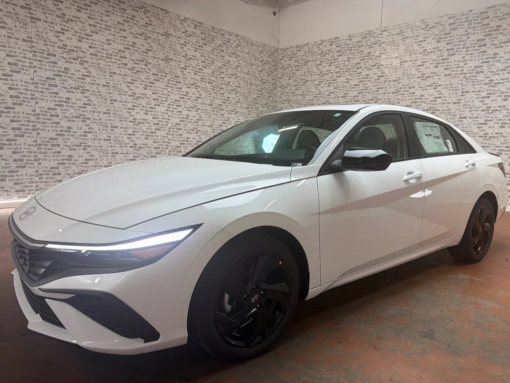 New 2026 Serenity White Hyundai SEL Sport Plus image 3