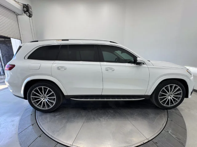 New 2026 MANUFAKTUR Moonlight White Metallic Mercedes-Benz GLS 450 image 16