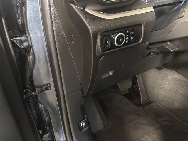 Used 2023 Blue Ford XLT image 15