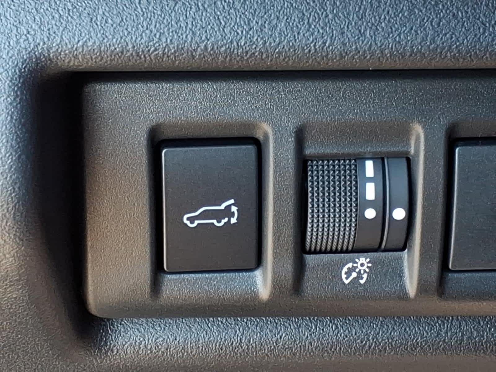New 2026 CRYSTAL BLACK SILICA Subaru Premium image 40