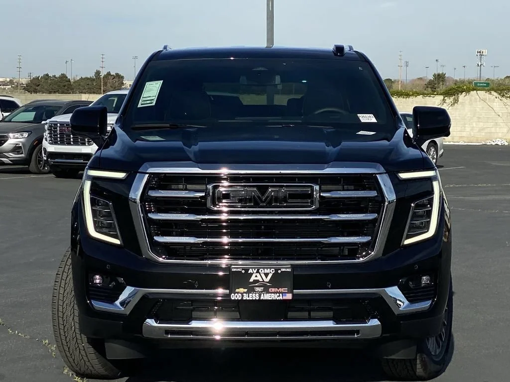Used 2026 Onyx Black GMC Elevation image 10