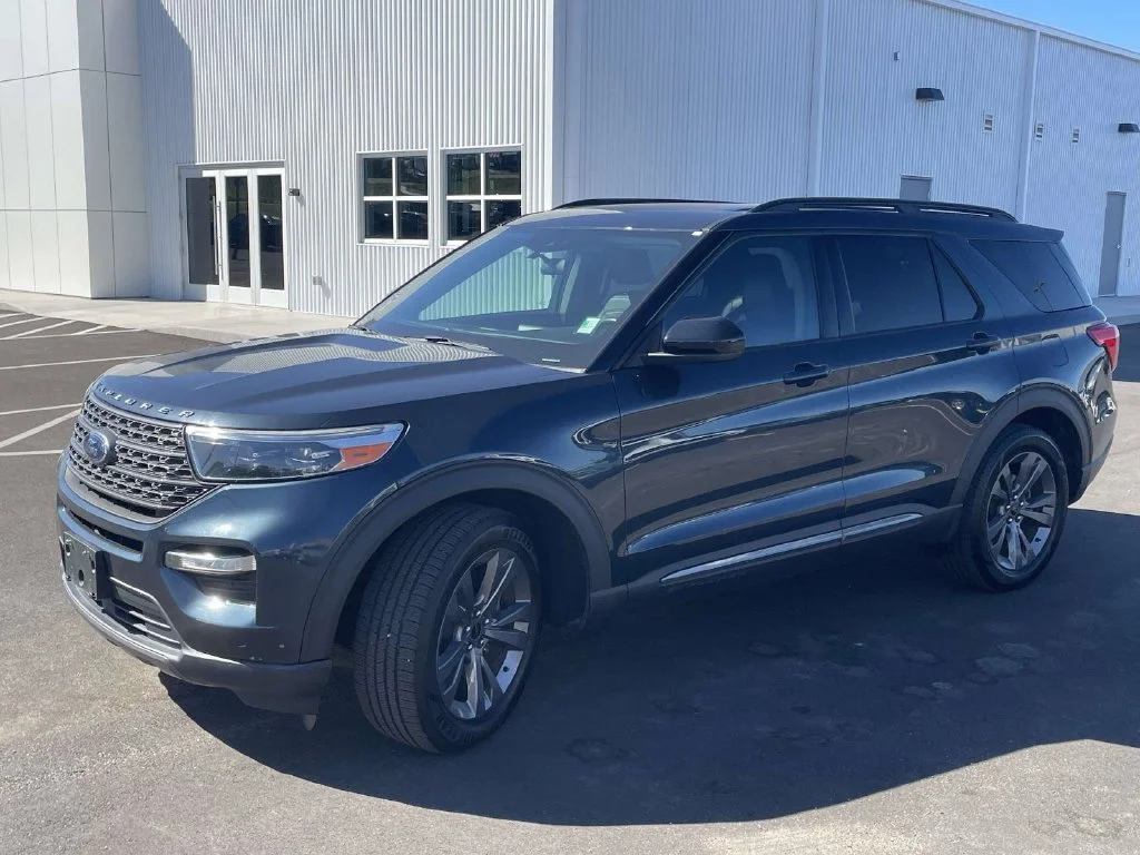 Used 2022 Blue Ford XLT image 7