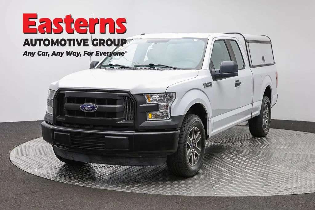 Used 2016 White Ford XL image 1