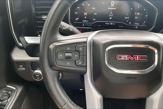 Used 2023 Silver GMC Elevation image 17