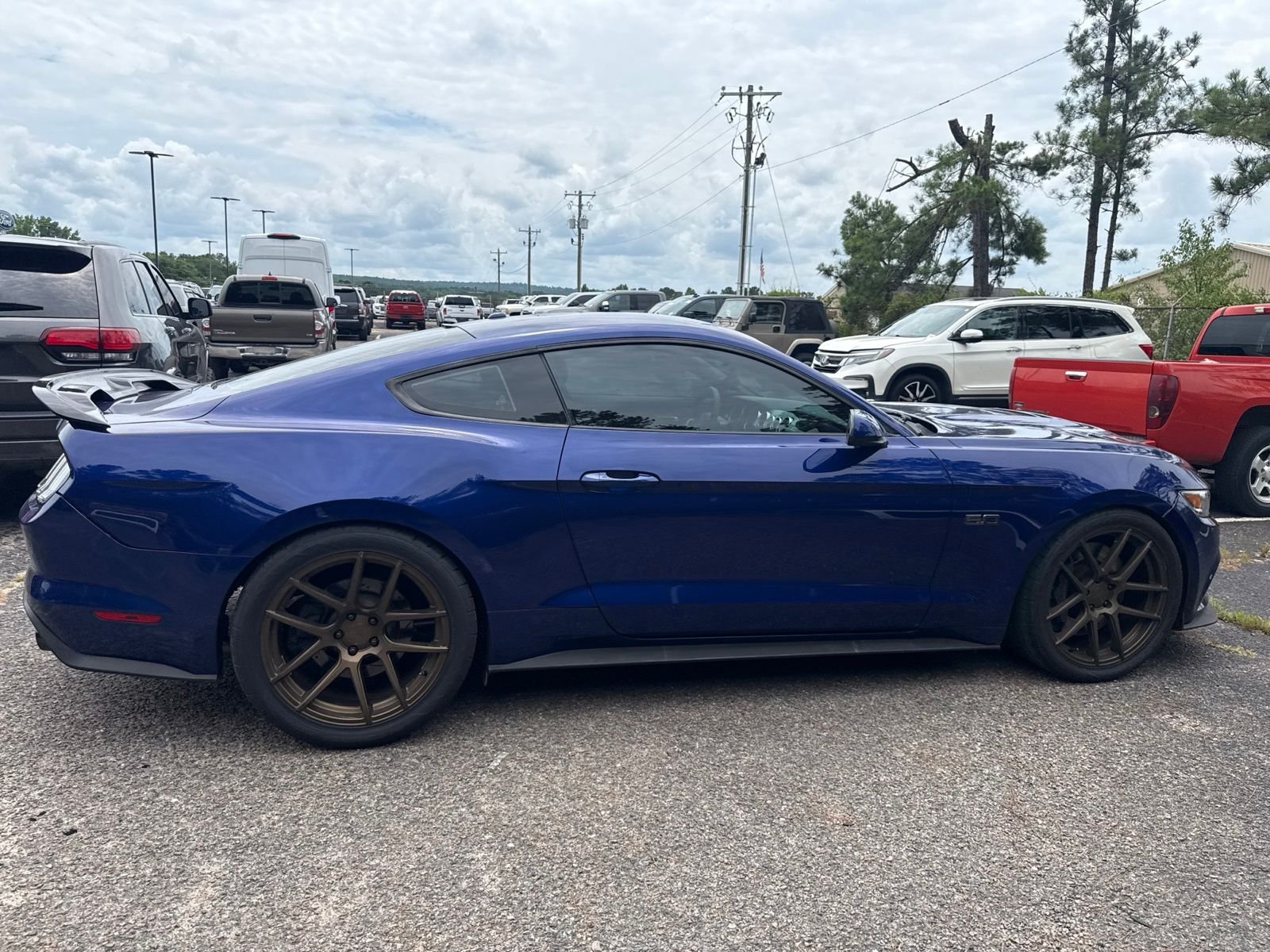Used 2015 Blue Ford GT Premium image 7