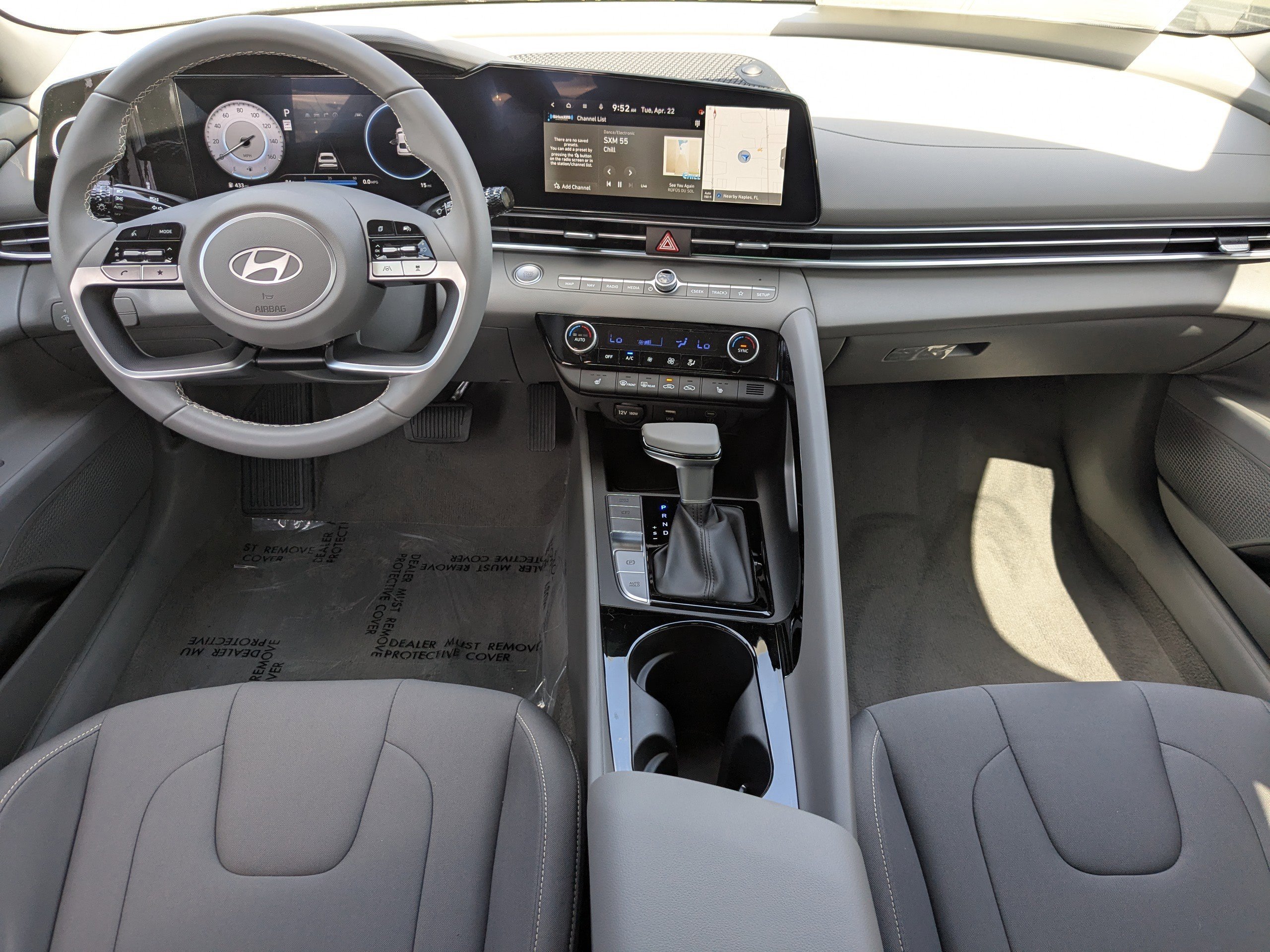 2025 Hyundai Elantra SEL - Photo 9