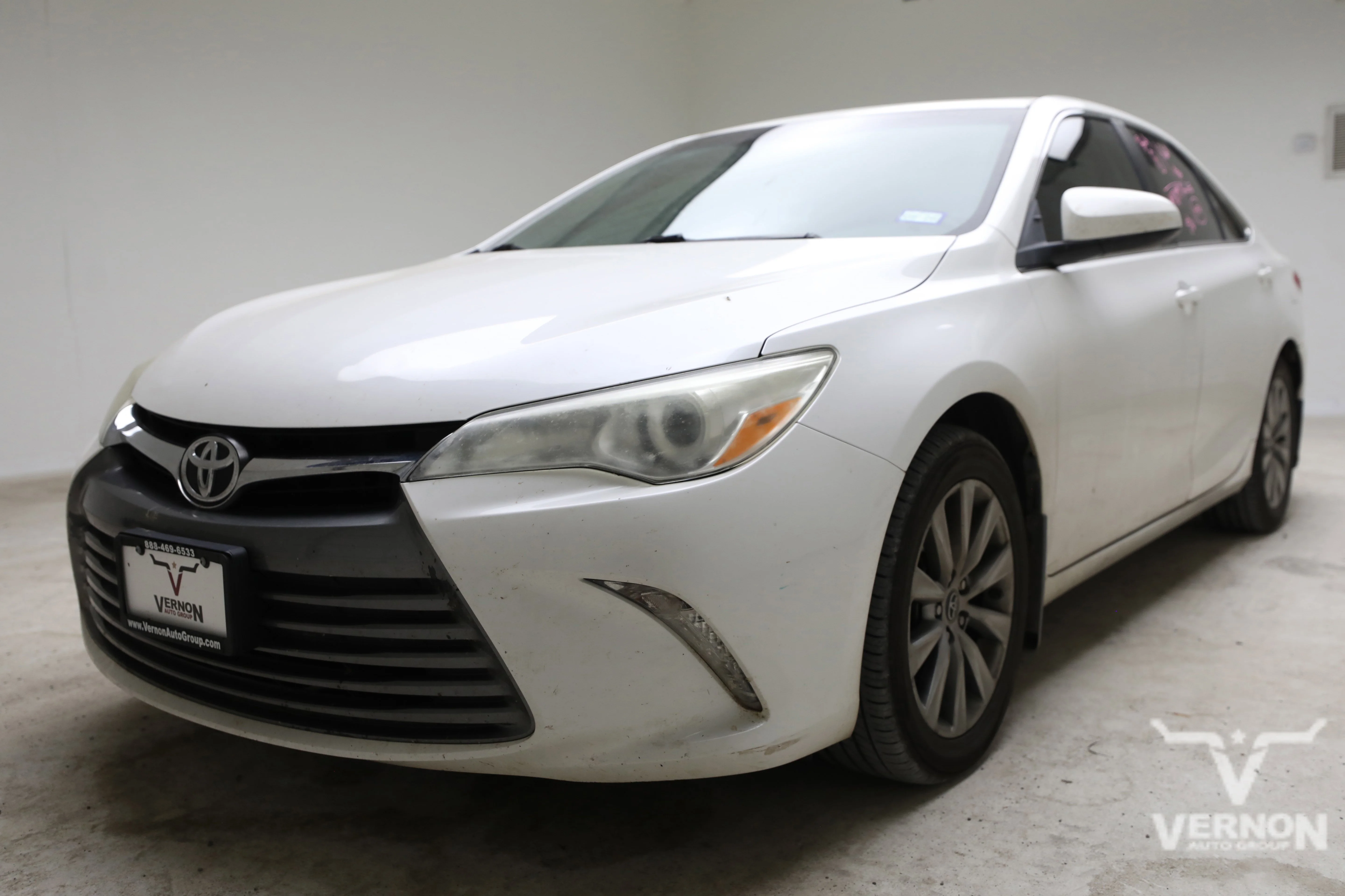 Pre-Owned 2017 Toyota Camry XLE FWD