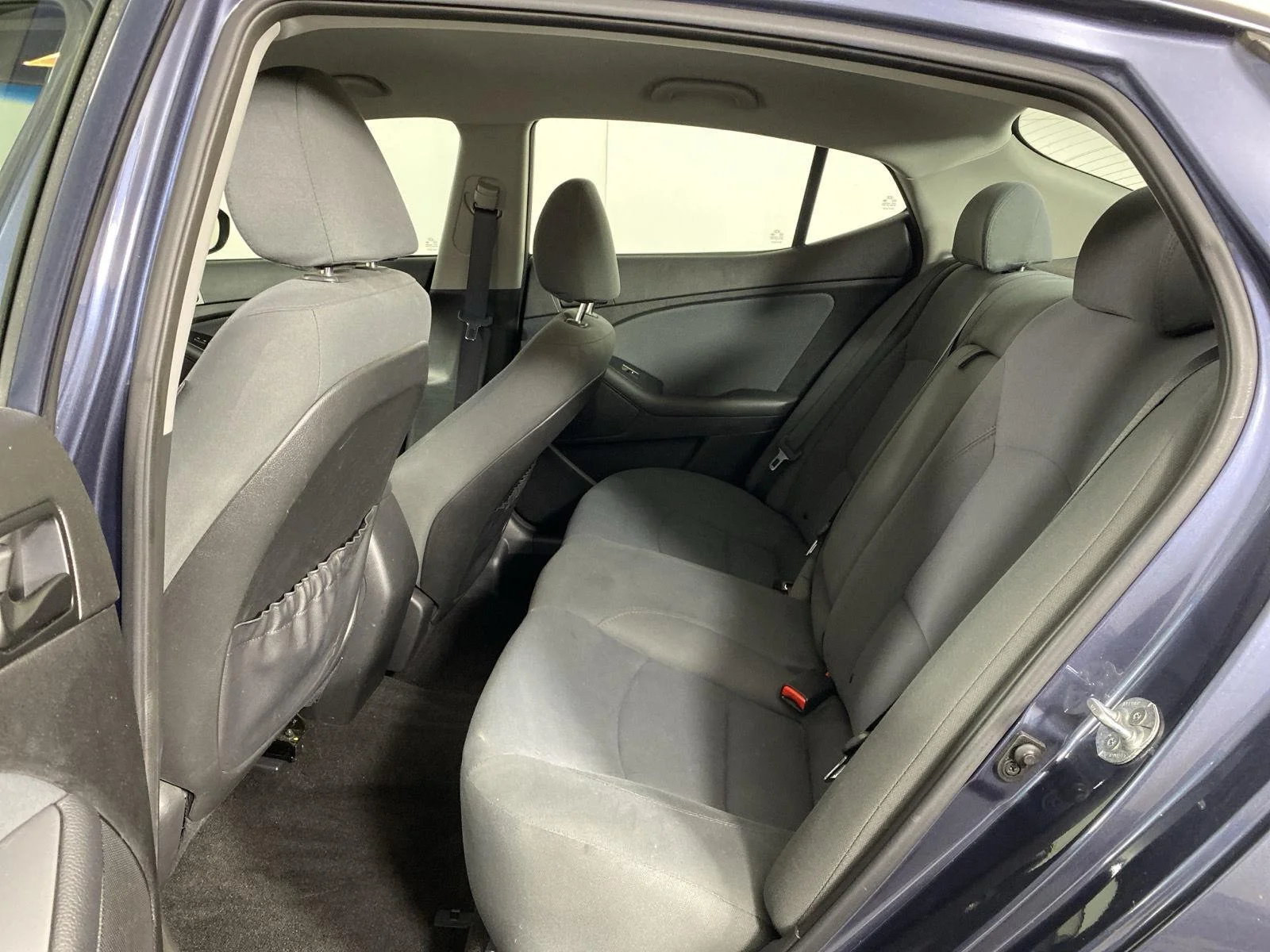 Used 2015 Smokey Blue Kia LX image 20