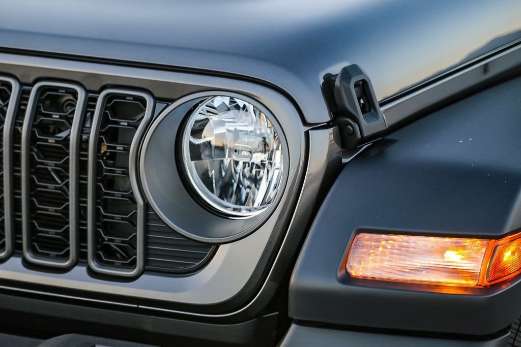 New 2026 Crystal Metallic Jeep Sport image 5