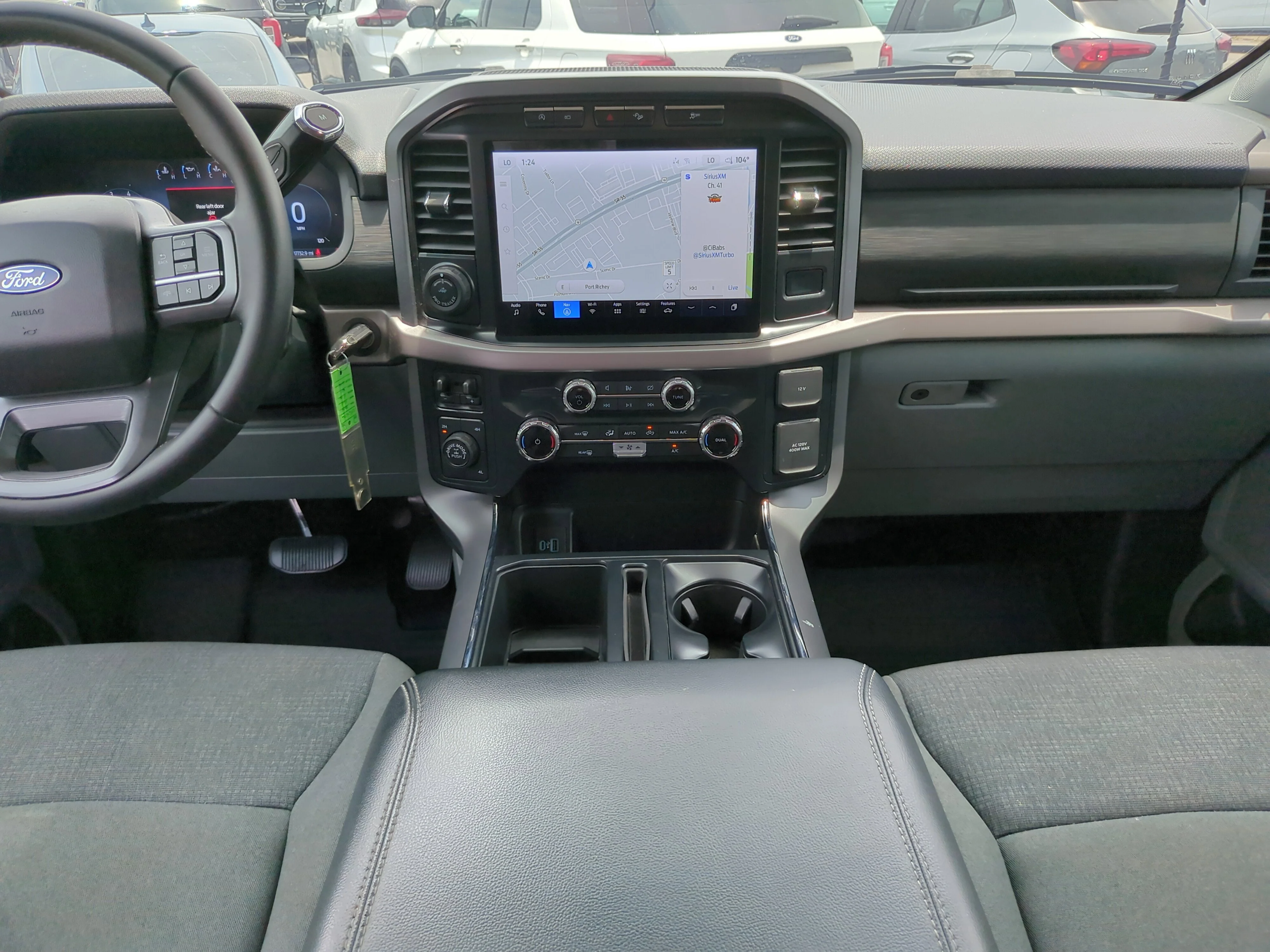 Used 2024 Avalanche Ford XLT image 19