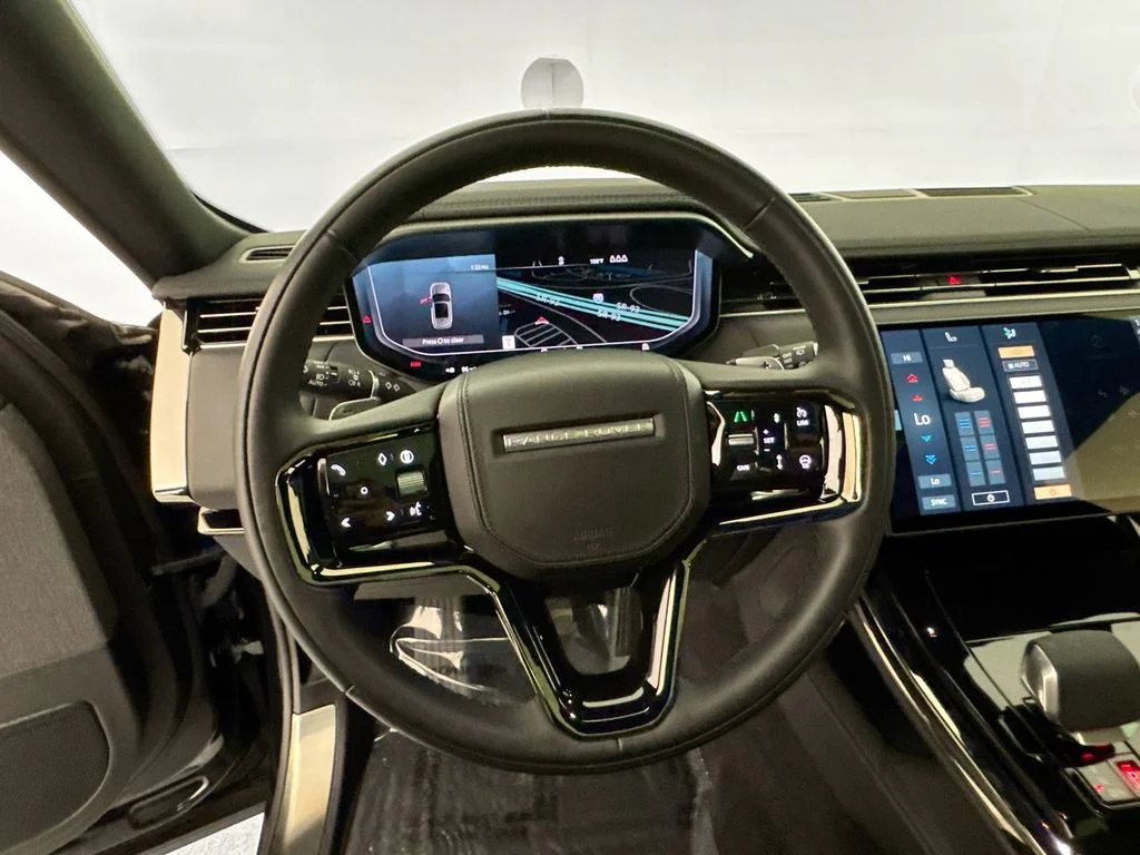 Used 2024 Black Land Rover Dynamic SE image 11
