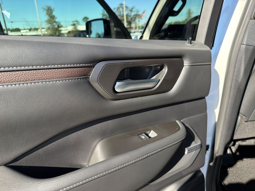 New 2026 Nissan Armada SL 4D Sport Utility