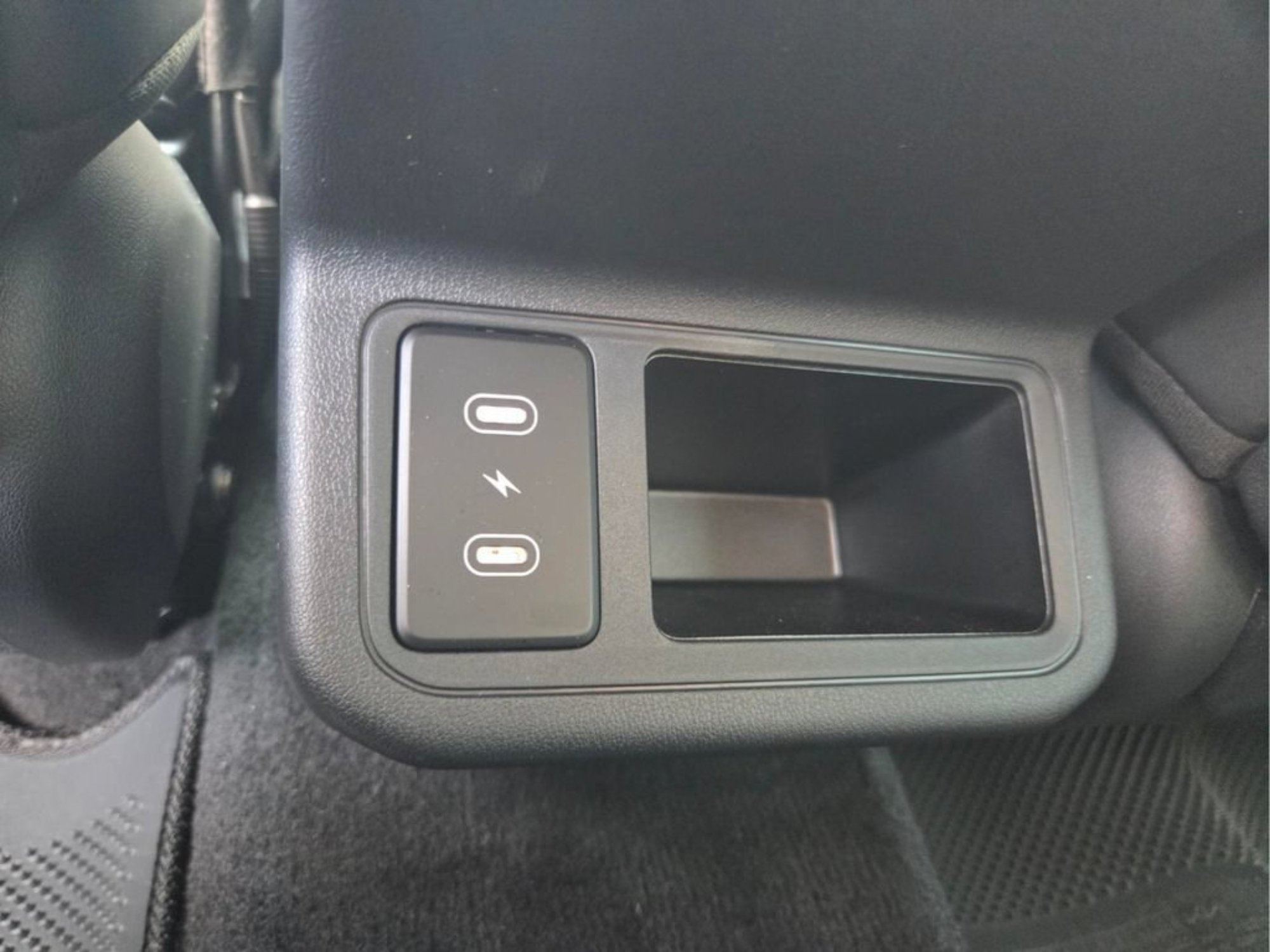 New 2026 Snow White Pearl Kia EX image 14