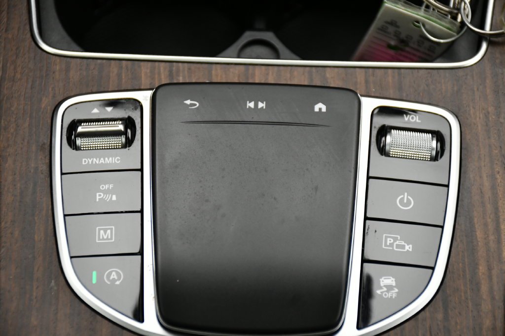 Certified Used 2022 Black Mercedes-Benz GLC 300 image 31