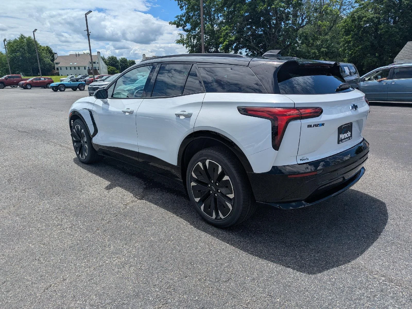 New 2026 Polar White Tricoat Chevrolet RS image 10