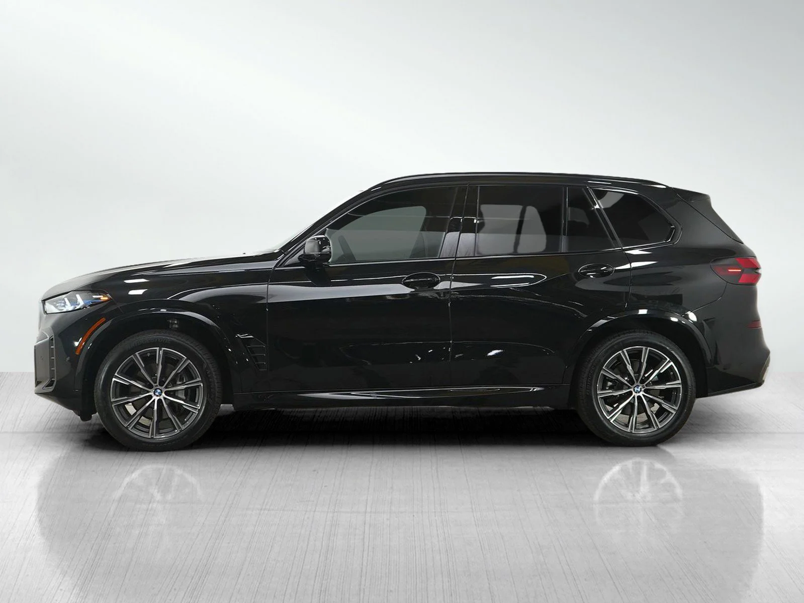 Used 2026 BMW X5 40i with VIN 5UX23EU09T9345730 for sale in Wayzata, Minnesota