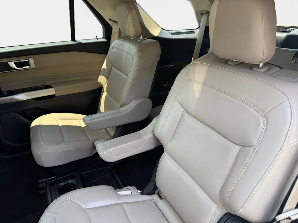 Used 2021 White Ford XLT image 9