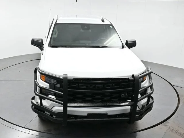 Used 2025 Summit White Chevrolet Custom image 31